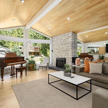 Beautiful Villa With Heated Pool Hot Tub By Forest North Vancouver Zewnętrze zdjęcie