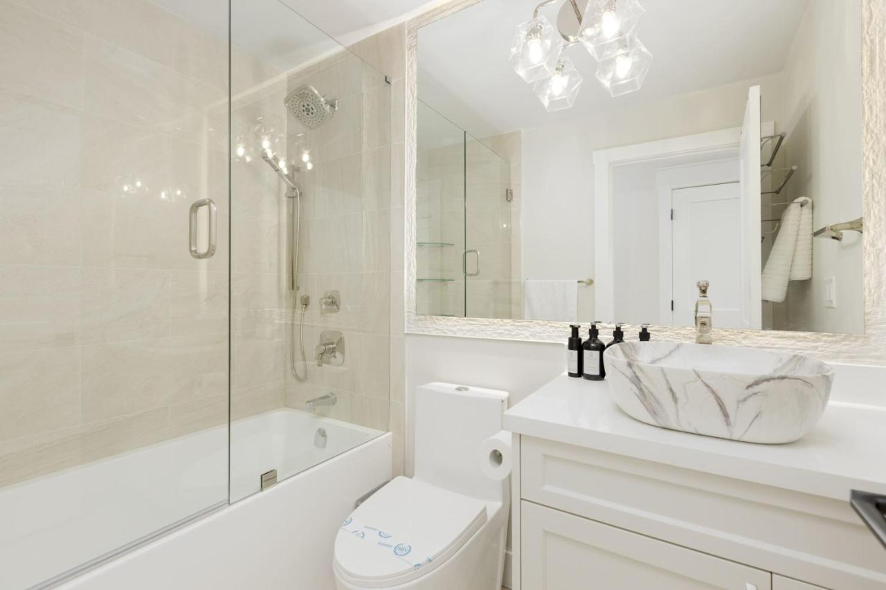 Beautiful Villa With Heated Pool Hot Tub By Forest North Vancouver Zewnętrze zdjęcie