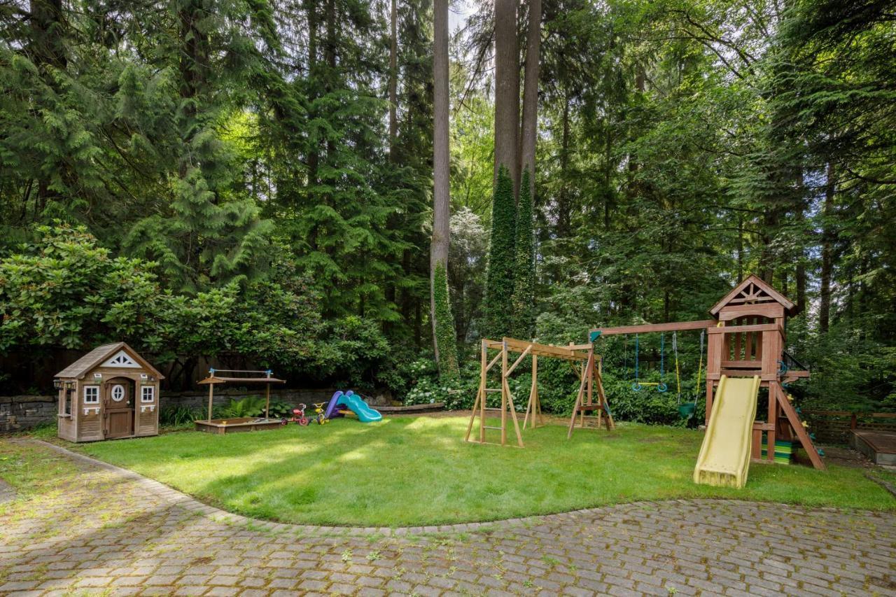 Beautiful Villa With Heated Pool Hot Tub By Forest North Vancouver Zewnętrze zdjęcie