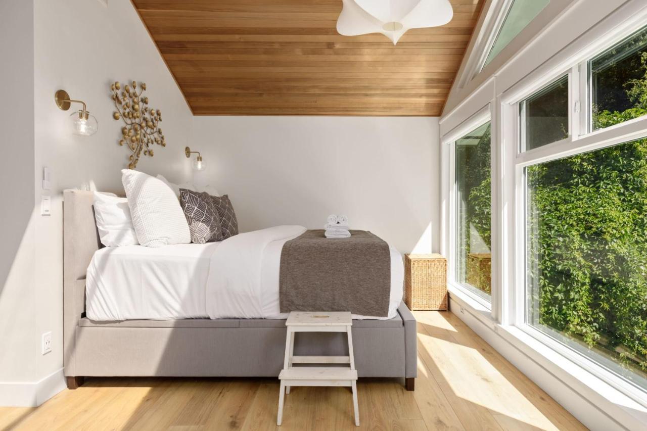 Beautiful Villa With Heated Pool Hot Tub By Forest North Vancouver Zewnętrze zdjęcie