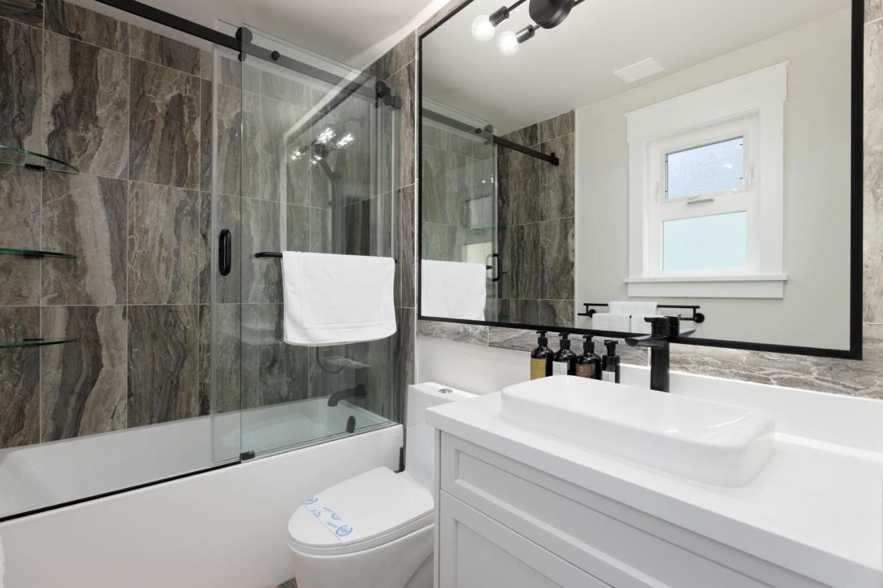 Beautiful Villa With Heated Pool Hot Tub By Forest North Vancouver Zewnętrze zdjęcie